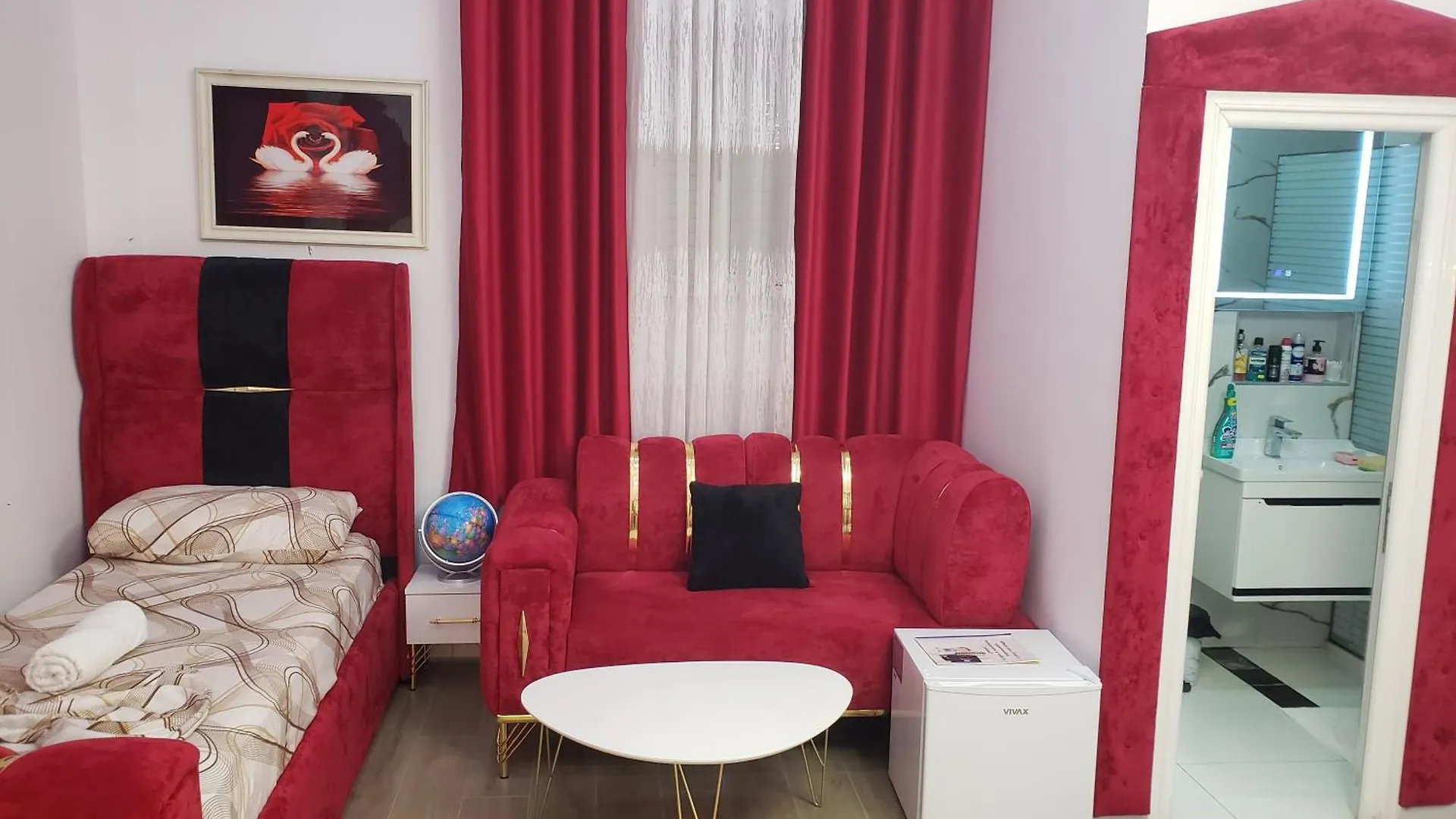 Апартаменты Studio Near Tirana Airport 2- Self Check-In Free Parking Valias